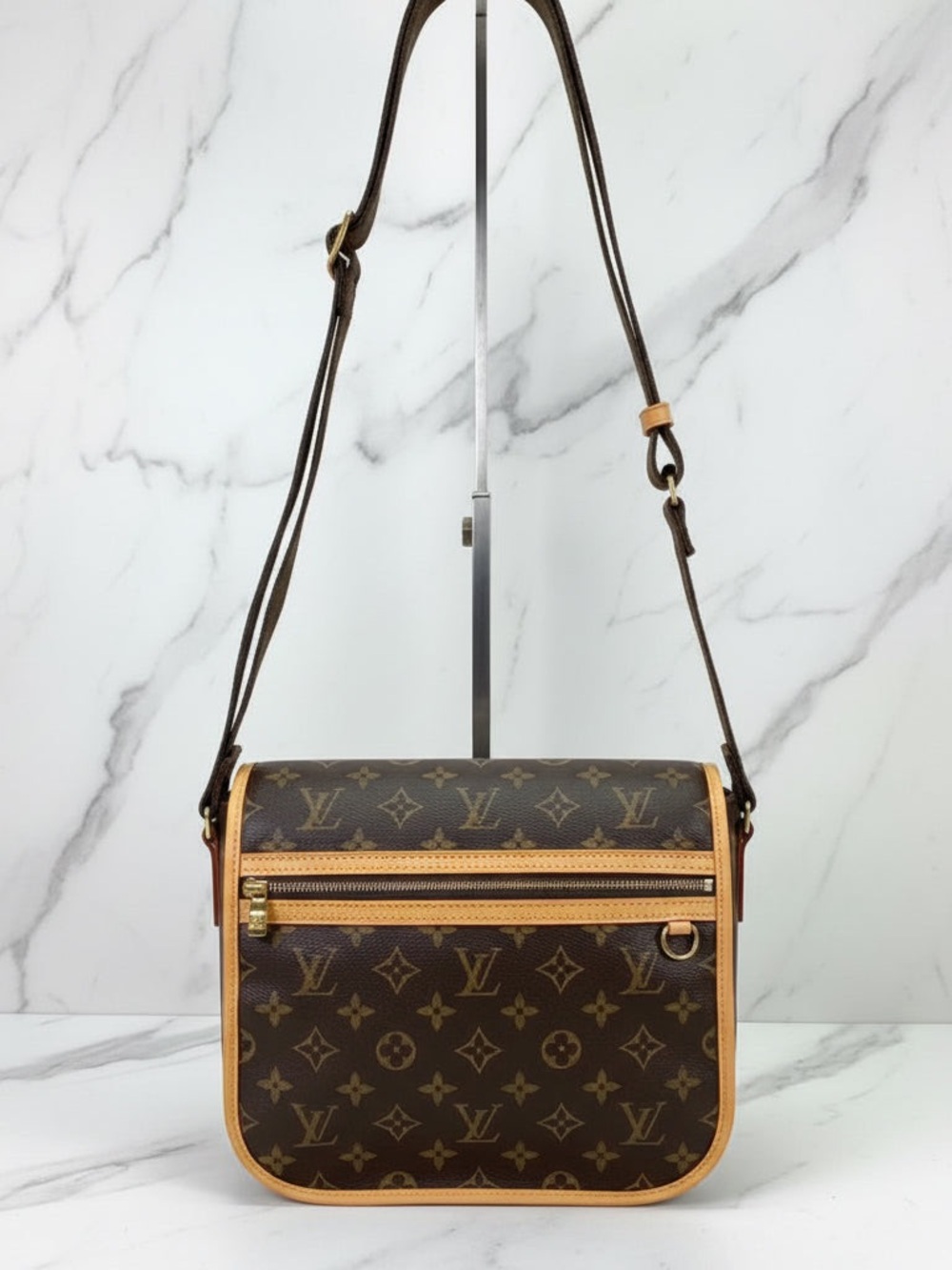 Authentic Louis Vuitton Bosphore PM Shoulder/Crossbody bag Excellent Condition